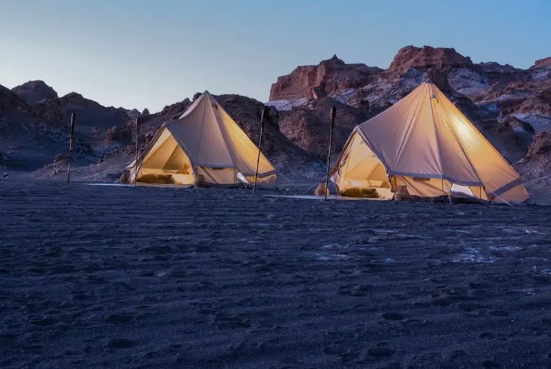 “Glamping”, la tendencia de acampar con estilo aterriza en el Desierto de Atacama